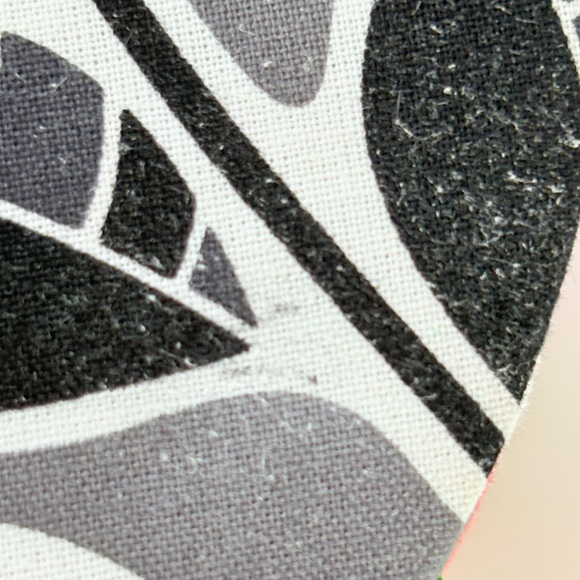 NWT Vera Bradley Pink and Gray Floral Heart Shaped Jewelry Box - Picture 4 of 9